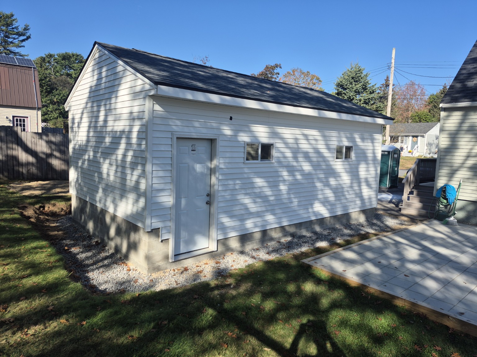 Detached garage